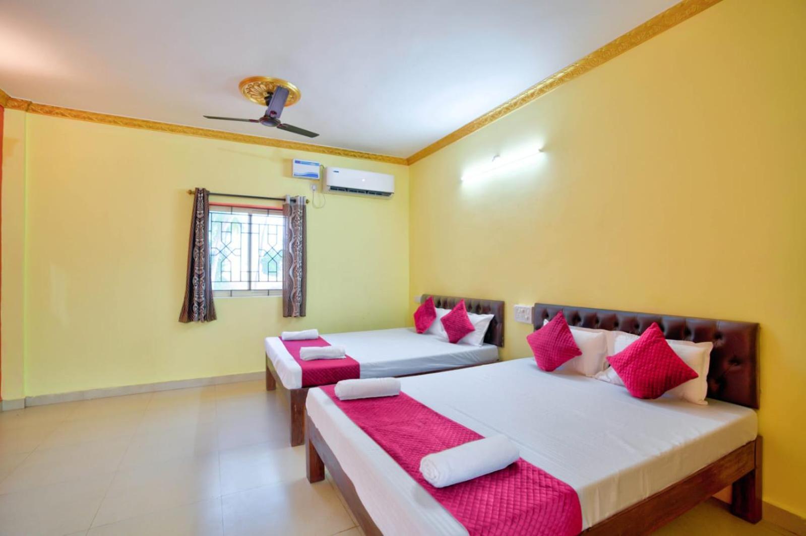 Hotel Savita Calangute Camera foto